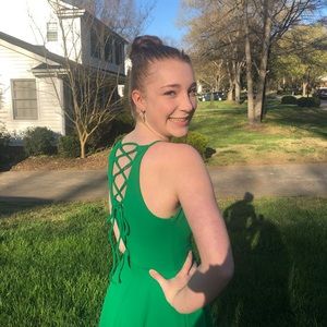 Meet your Posher, Stella